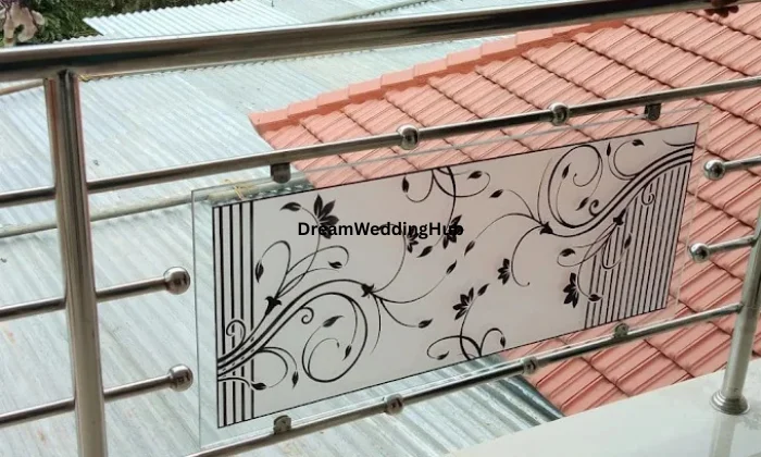 Shree Vankhandeshwar glass house